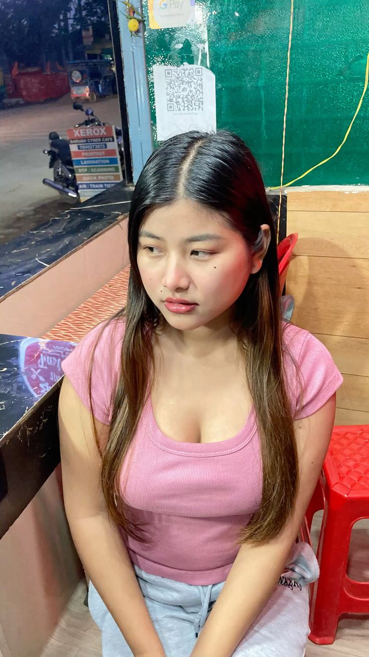 What is the meaning of “bocil”? – Question about Viral Indonesia Top Global Official Video Indo Terbaru 2025