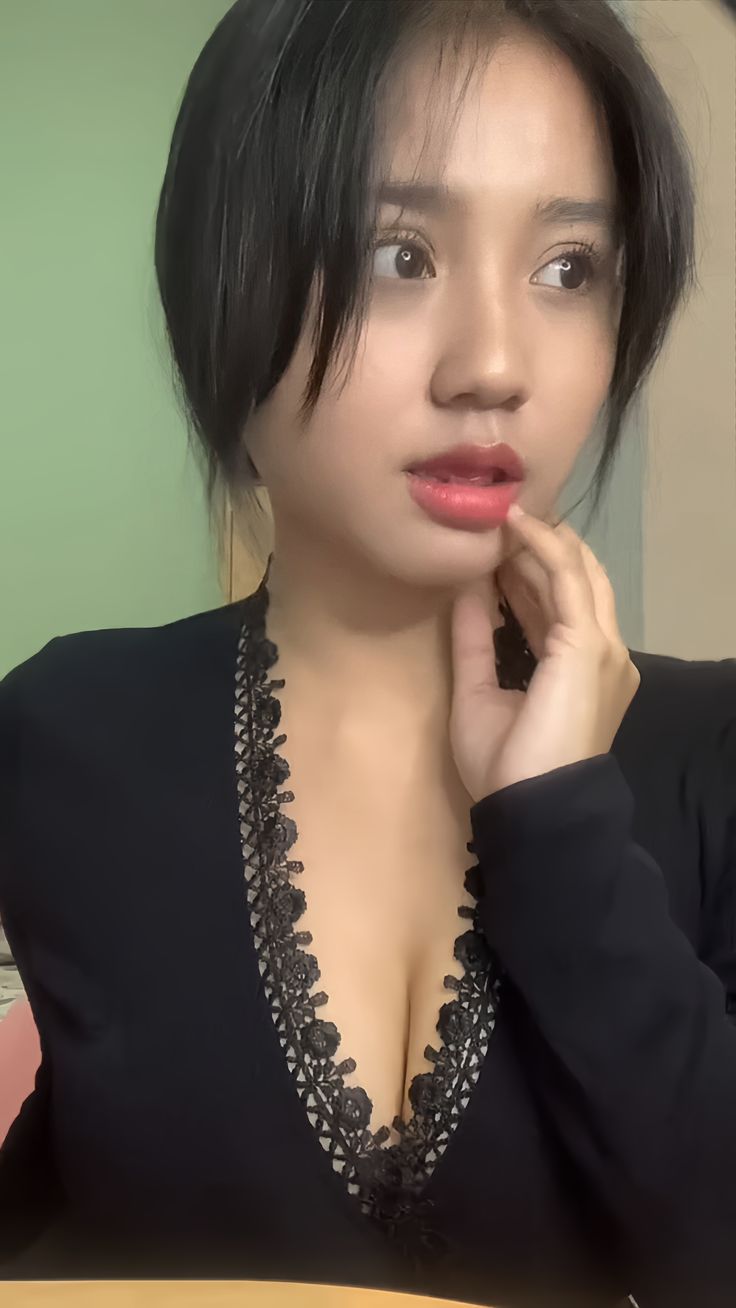 Trending 5 ABG Viral Yandex 2025 Anjay Top 1 Indonesia Video Wiwik Sepasang Baju Dinas Merah Bikin Rekaman Paha Tompelen JATAH Uang Jajan One For All Indonesia New Global Official